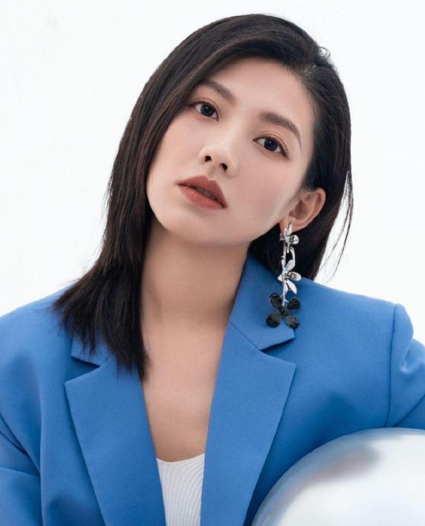 女演員馬藜與科技融合，體驗前沿科技產(chǎn)品之旅