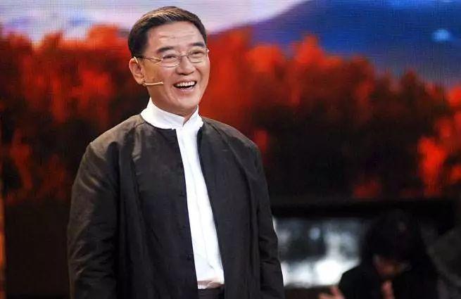 小大夫，巷弄深處的醫(yī)療溫情與特色小店的故事。