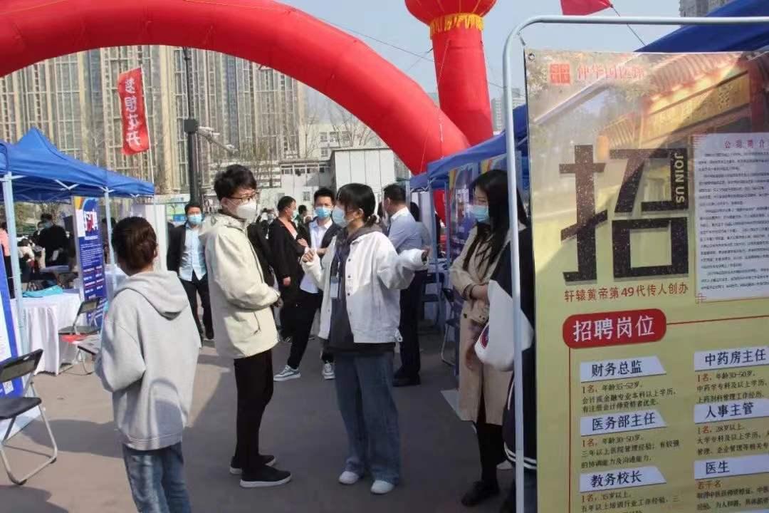 鄭州人才網(wǎng)最新招聘會(huì)，巷弄深處的人才盛宴與獨(dú)特小店奇遇招募活動(dòng)